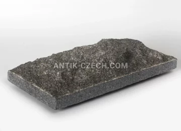 Štípané desky z čediče fotografie 1