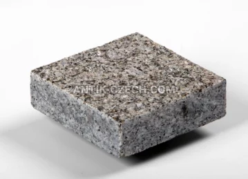 Řezaná dlažební kostka ze žuly Tansky fotografie 1