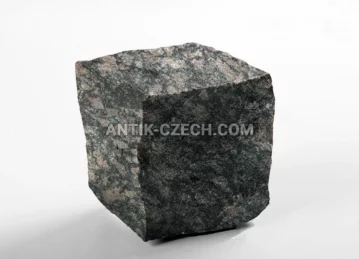 Štípaná dlažební kostka ze žuly Leopard Grey fotografie 1