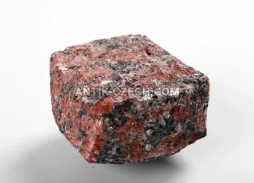 Štípaná dlažební kostka ze žuly Rosso Santiago fotografie 1