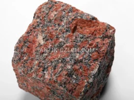Štípaná dlažební kostka ze žuly Rosso Santiago fotografie 12