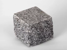 Štípaná a řezaná dlažební kostka ze žuly Tansky fotografie 3