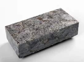 Řezaná dlažební kostka z labradoritu fotografie 3